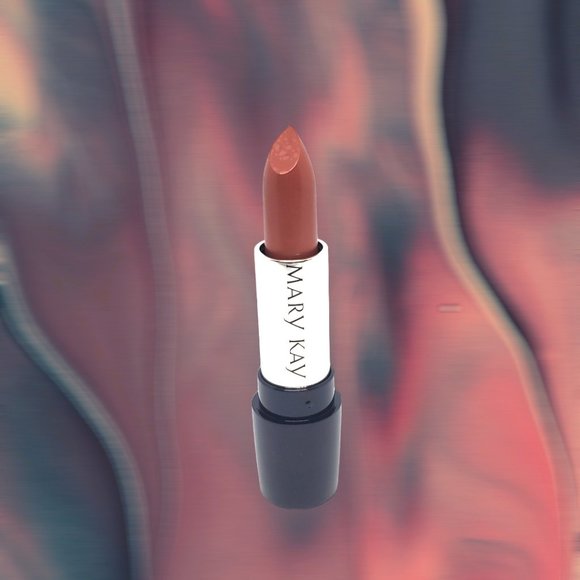 Blush Velvet Gel Semi-Matte Lipstick - Mary Kay - Picture 3 of 7